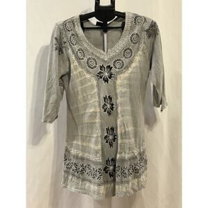 NWT S.R. Fashions Gray Women's Tunic (see measurements)